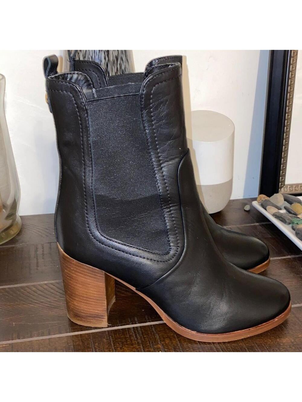 Ted Baker London Daphina Black Leather Chelsea Heeled Boots Size 7.5 / 38
